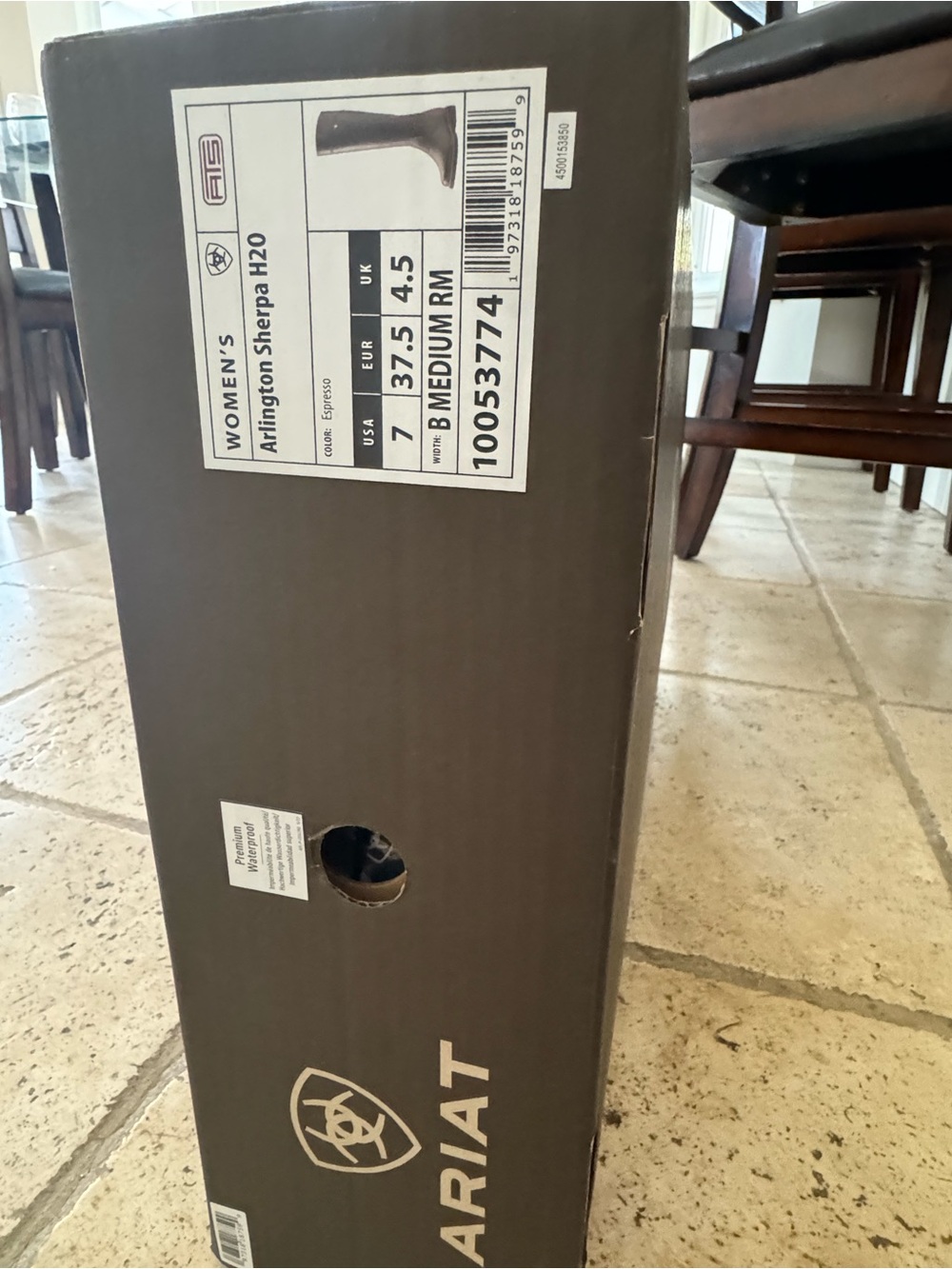 NWT 🔥Ariat Dark Brown Leather Boots with Cream Shearling Cuff - Picture 8 of 8